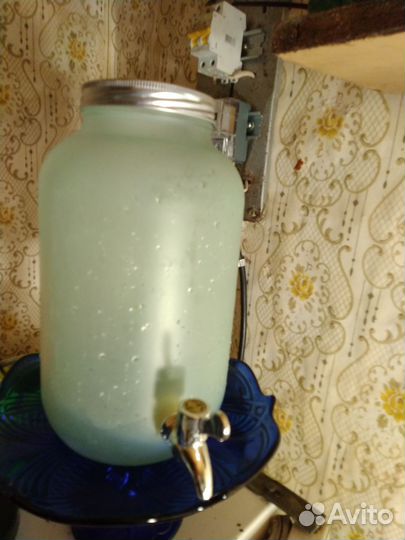 Банка с краником