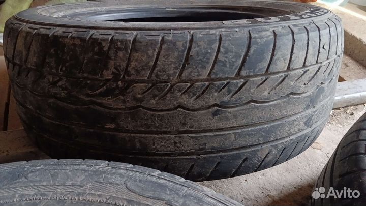 Dunlop EconoDrive 225/55 R16 30