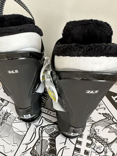Горнолыжные ботинки 24,5