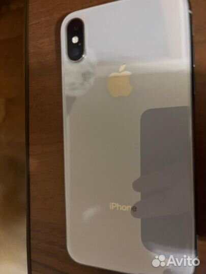 iPhone X, 64 ГБ