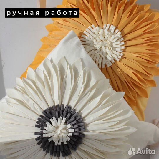 Подушка декоративная Qoot Home Flora с цветком