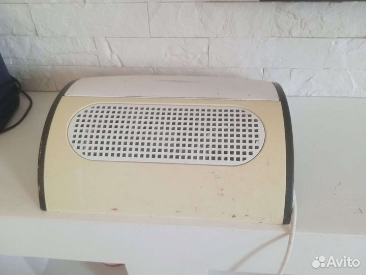 Маникюрный пылесос