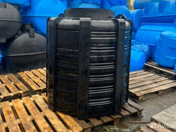 Бак пластиковый для стоков 3 куба