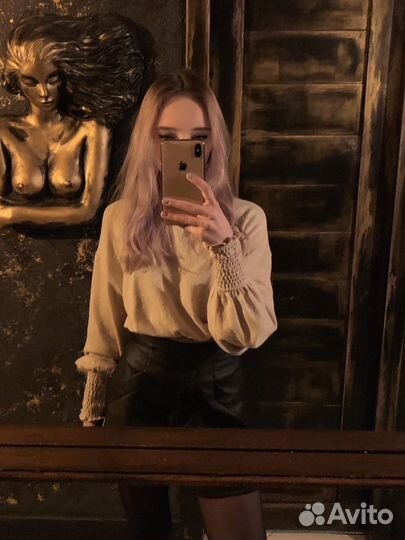 Шорты кожаные hm, кофта Bershka