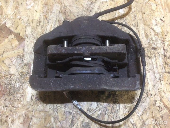 34116753659 Суппорт передний левый BMW E60 E65