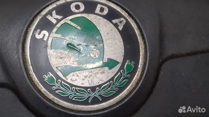 Подушка безопасности водителя Skoda Octavia (A5)