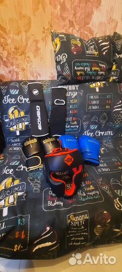 Перчатки+ шлем +защита для занятий единоборствами