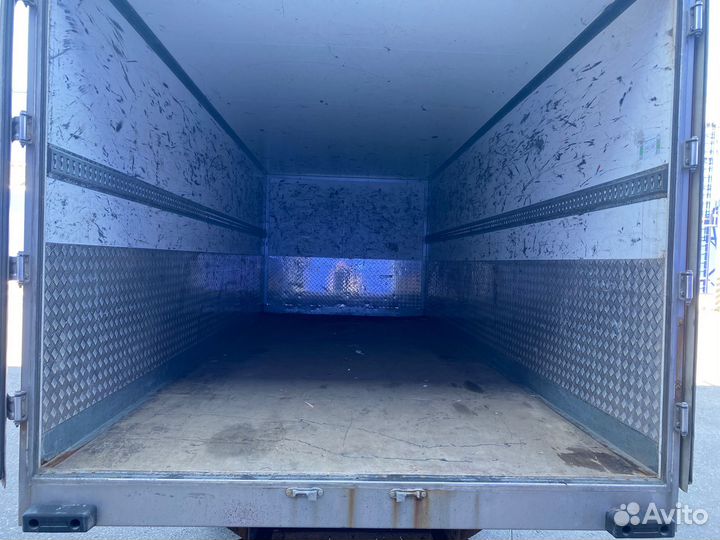 Isuzu Forward (F-Series), 2017