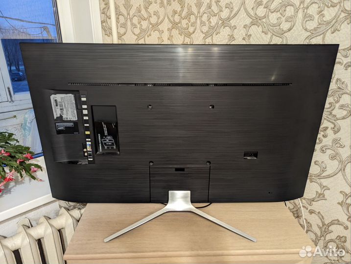 Телевизор Samsung 43