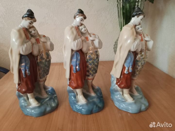 Фарфоровые статуэтки