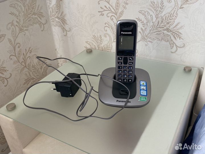 Телефон Panasonic KX-TG6411 RU