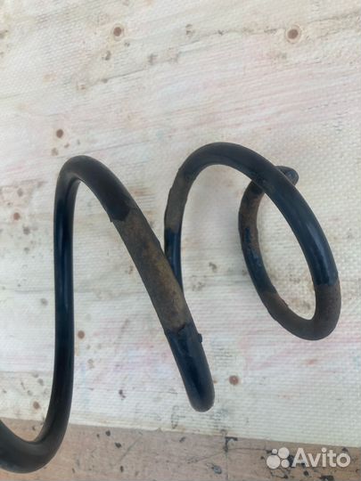 Пружина передняя Skoda Fabia 2010г