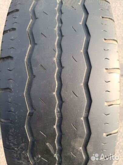 Hankook Radial RA08 225/70 R15C 112R