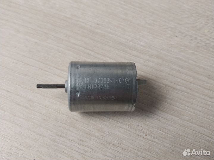 Моторчик привода заслонки печки RF-370CB-11670