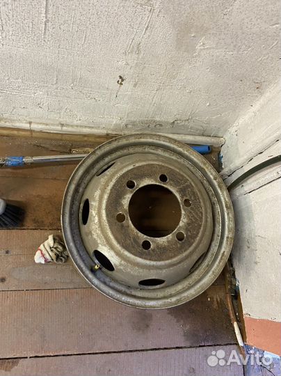 Колесо на газель