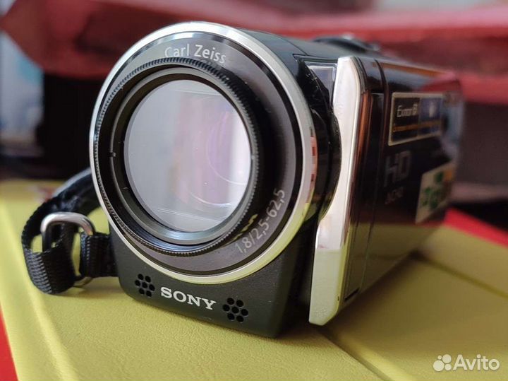 Видеокамера sony handycam