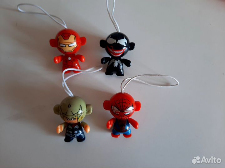 4 игрушки киндер