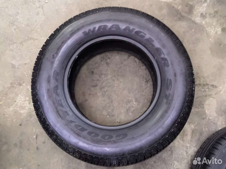 Goodyear Wrangler ST 265/70 R17