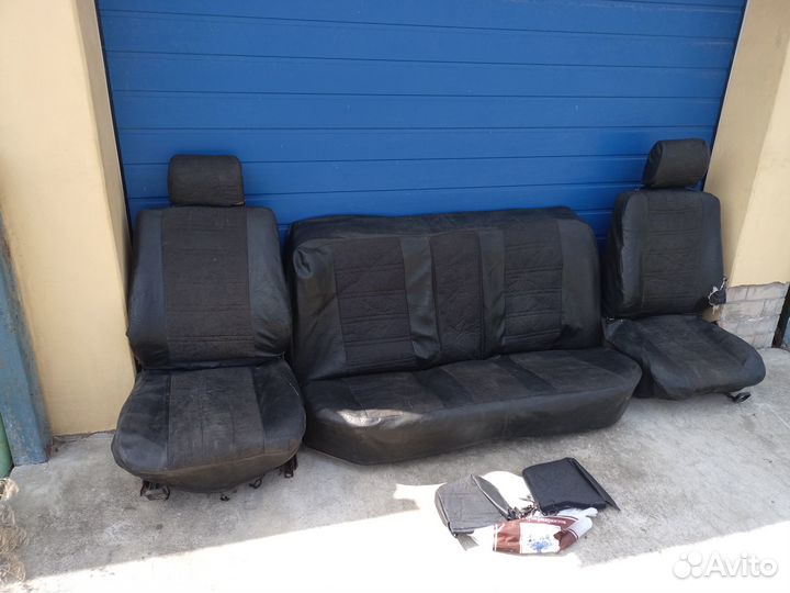 Сиденья Mercedes-Benz W124 + чехлы к ним