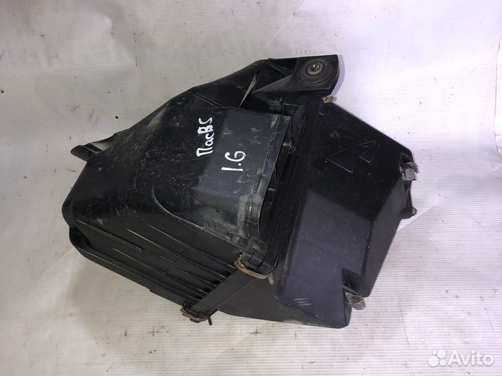 Корпус воздушного фильтра VAG 058 133 837 E