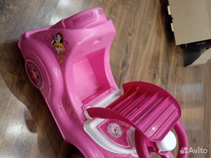 Машинка каталка толокар