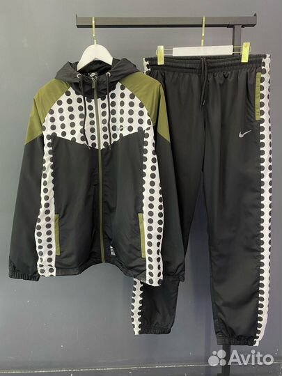 Спортивный костюм