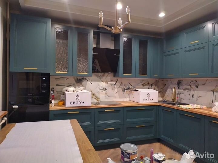 Кухня по индивидуальным размерам с фабрики Млечный