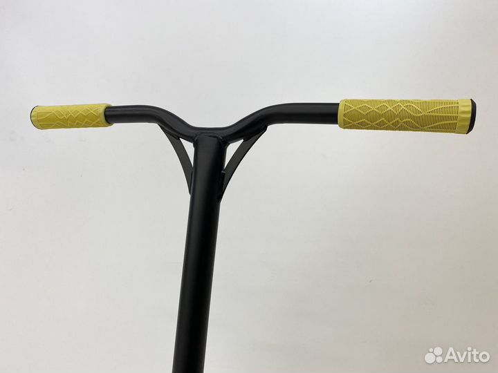 Трюковой самокат Tech Team Cadet