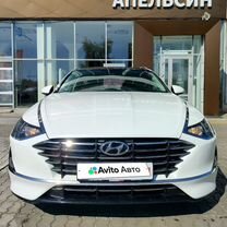 Hyundai Sonata 2.0 AT, 2019, 117 015 км, с пробегом, цена 2 478 000 руб.