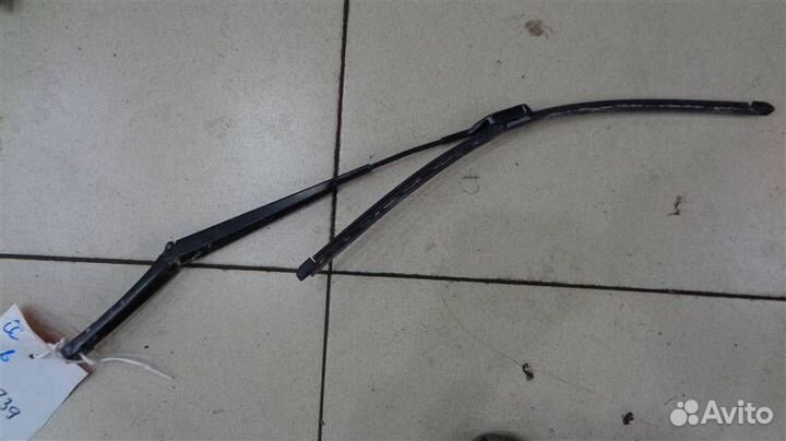 Поводок стеклоочистителя передний левый Volkswage