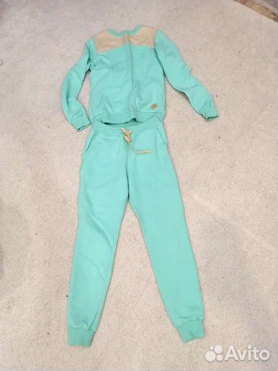 Спортивный костюм для кормящих и беременных мам