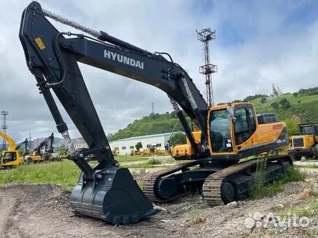 Водитель гусеничного экскаватора