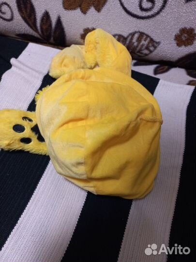 Шапочка пикачу с поднятием ушей