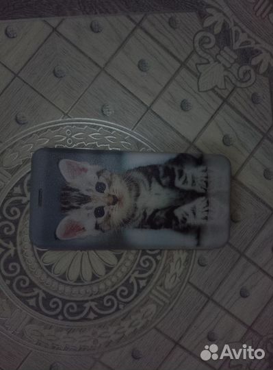 Чехол на телефон