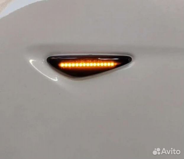 Повторители динамические Mazda 5,6