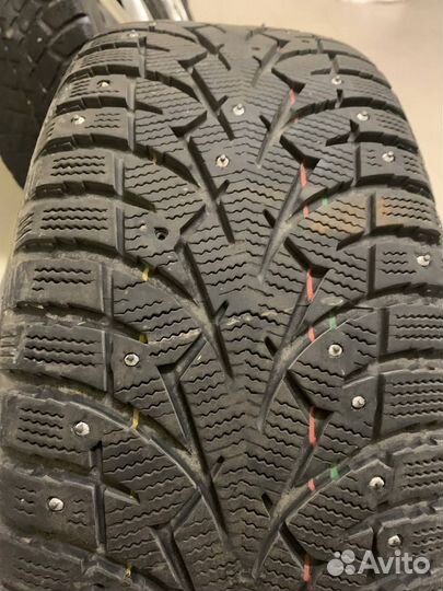 Комплект зимних колес r17