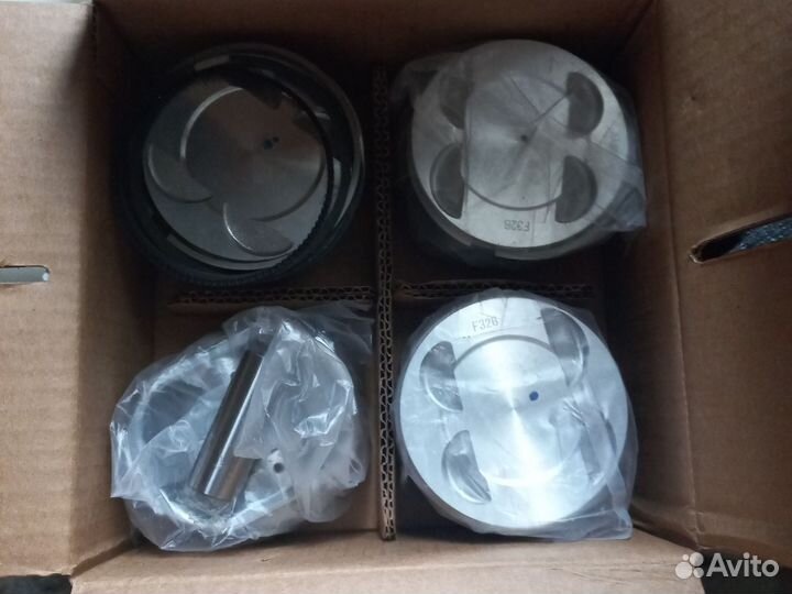 Поршня шатуны двигатель 1,6 форд фокус 2