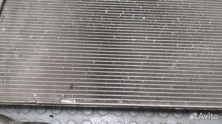 Радиатор охлаждения двигателя Volvo C30