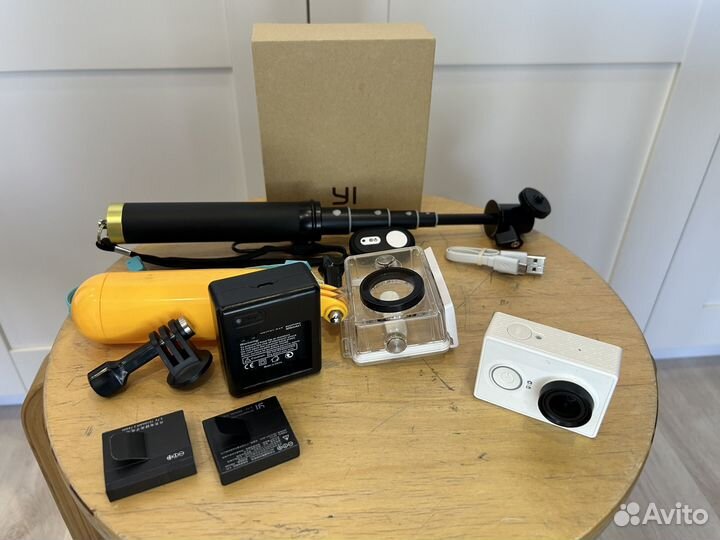 Экшн камера xiaomi yi