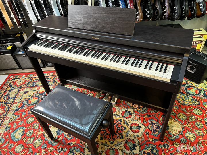 Цифровое пианино роланд