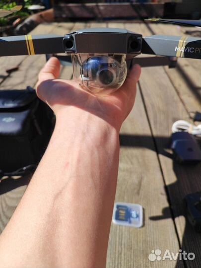 Квадрокоптер dji mavic pro