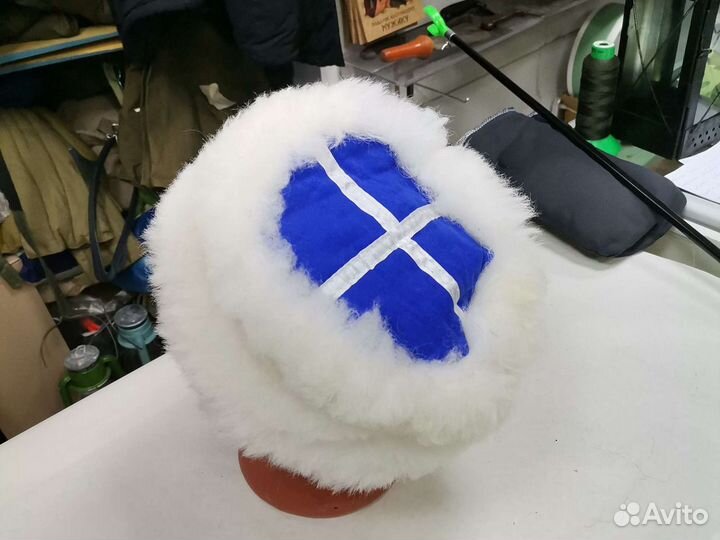 Кубанка белая с синей вставкой