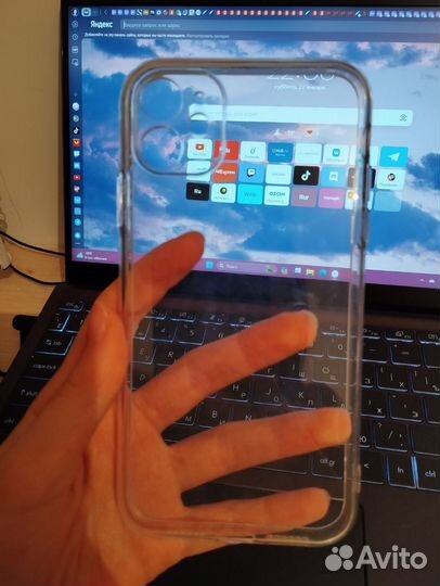 Чехол на iPhone 11