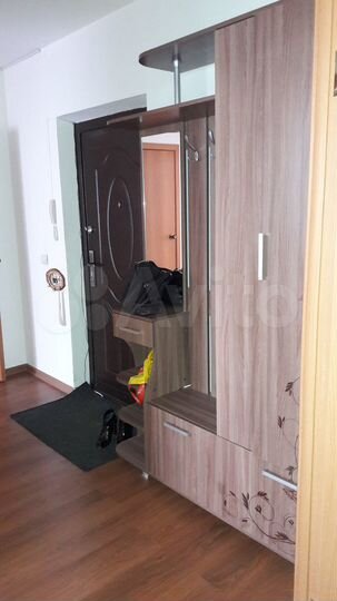 2-к. квартира, 49 м², 1/9 эт.