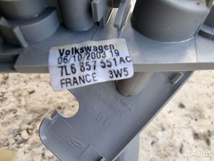 Козырёк солнцезащитный левый Фольксваген Туарег