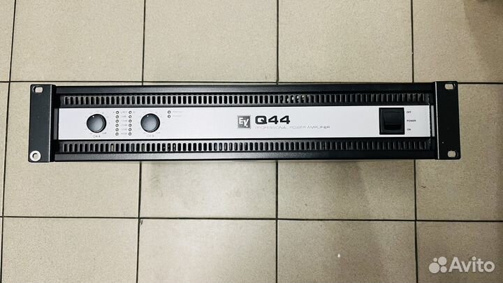 Усилитель мощности electrovoice q44