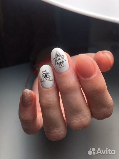 Маникюр, педикюр, шугаринг