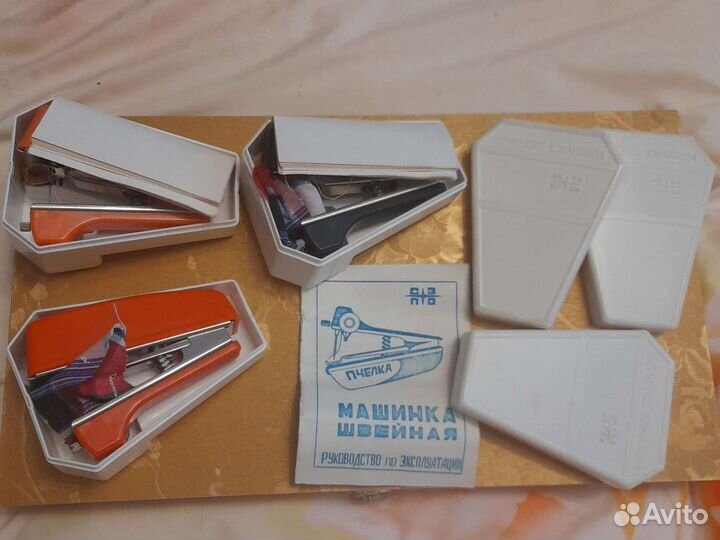 Швейная машинка Пчелка