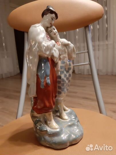 Статуэтка фарфор СССР Майская ночь Полонне