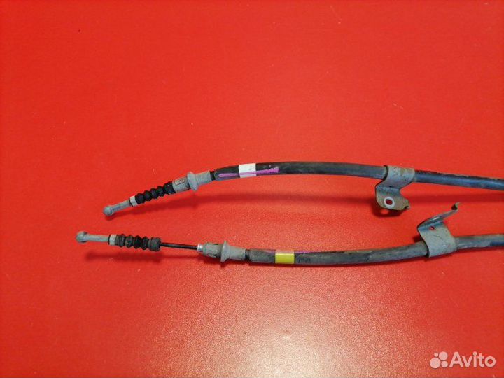 Трос стояночного тормоза Toyota Corolla ZRE151L